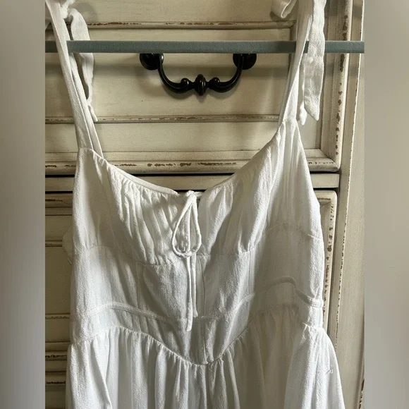 Princess Polly White Romper - Picture 2 of 8